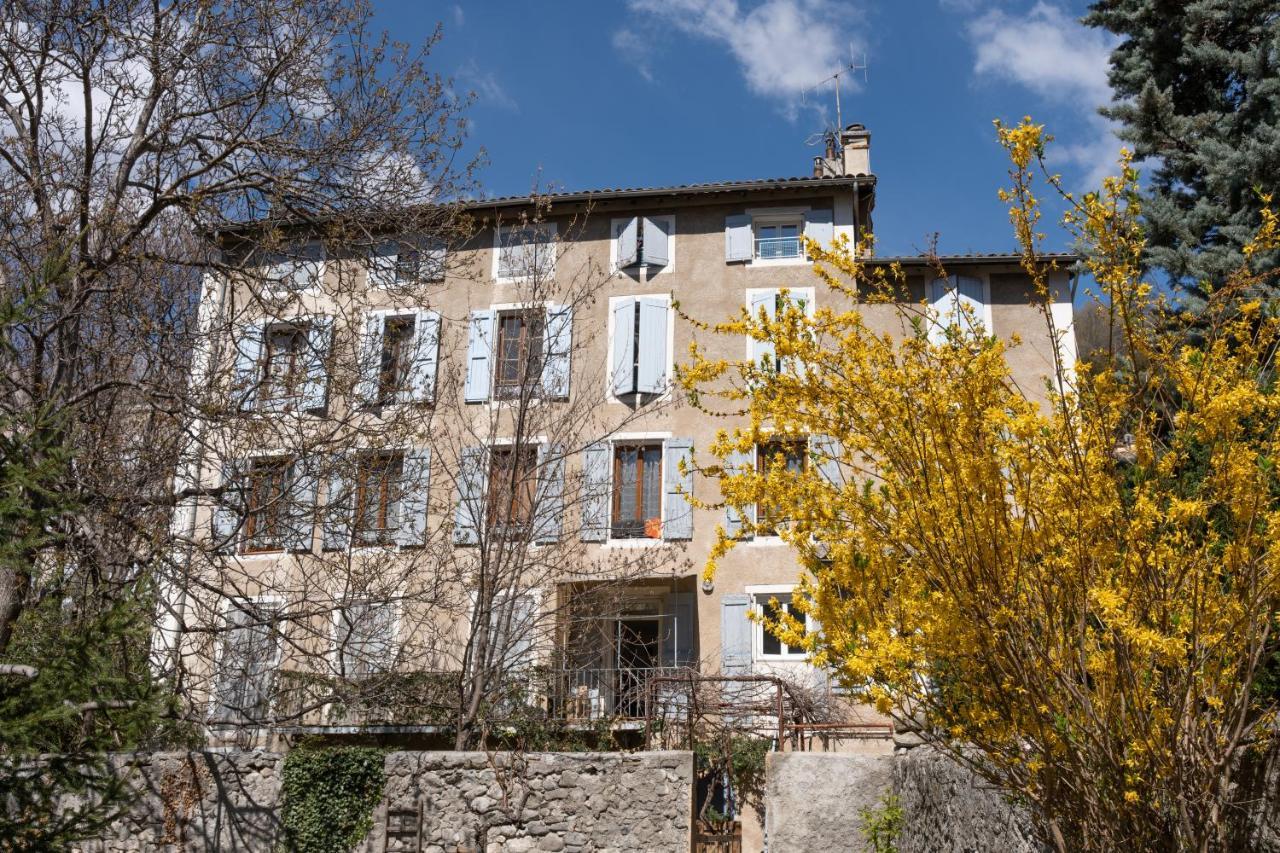 Appartement T3 63M2 - L'Atypique Et Son Jardin De 350M2 Au Coeur De Digne Kültér fotó